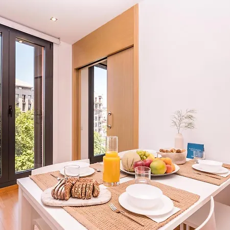 Sweett - Jardinets Apartment *